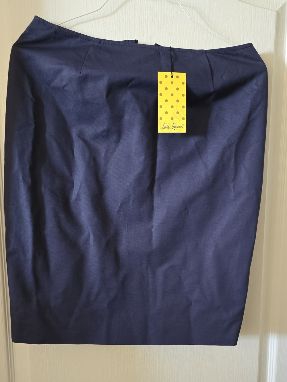 Luisa Spagnoli Navy Pencil Skirt Size 44Eu =Medium US. High Quality Fabric.